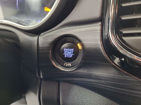 Used 2020 Jeep Grand Cherokee Altitude image 14