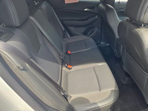 Certified 2025 Buick Encore GX Preferred FWD image 10