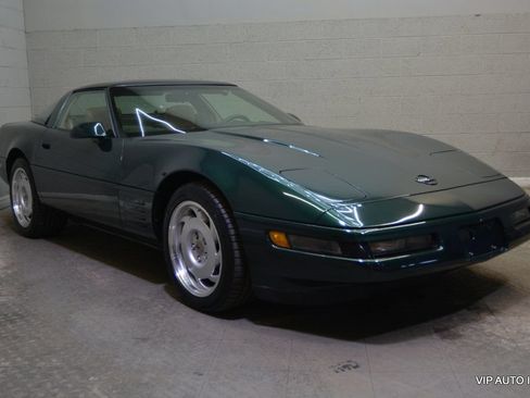 Used 1992 Chevrolet Corvette Coupe RWD image 1