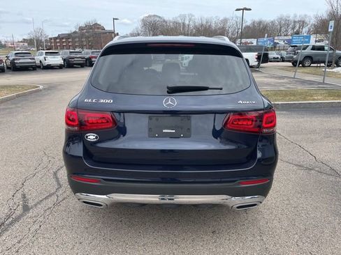 Used 2022 Mercedes-Benz GLC 300 4MATIC image 4