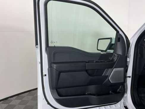 Used 2025 Ford F150 Lariat w/ Equipment Group 502A High image 14