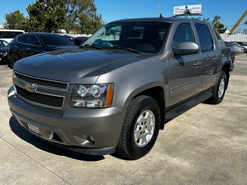 Used 2008 Chevrolet Avalanche LT w/ Convenience Package #1 image 46