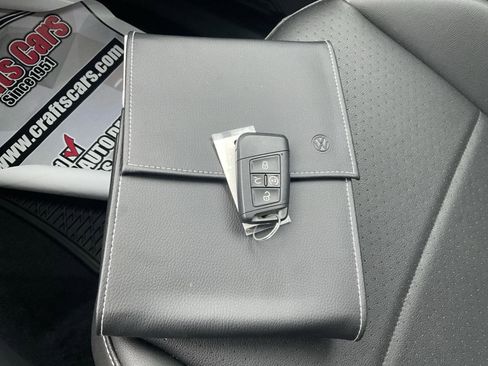 Used 2021 Volkswagen Tiguan SEL image 22