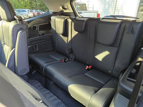 New 2026 Subaru Ascent Limited image 11