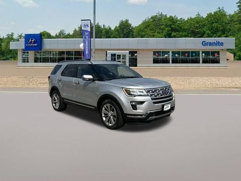 Used 2018 Ford Explorer Limited AWD/4WD image 5