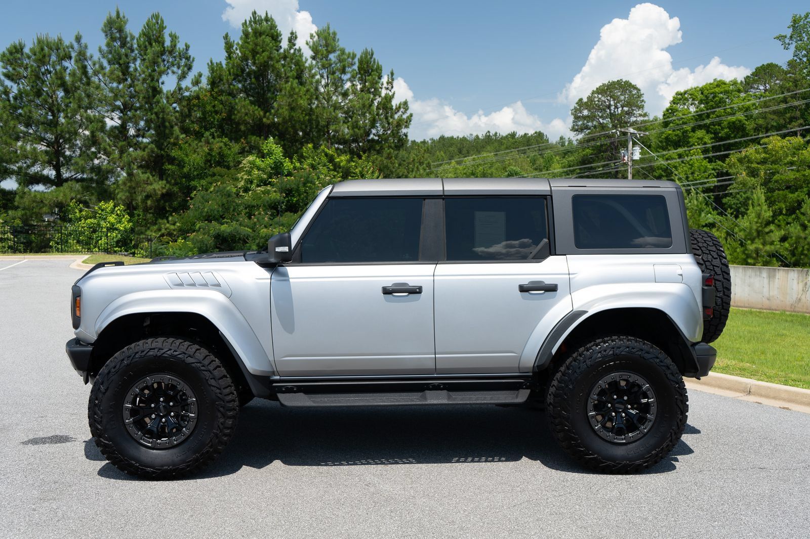 Used 2024 Ford Bronco Raptor w/ Interior Carbon Fiber Pack 6 AWD/4WD image 12