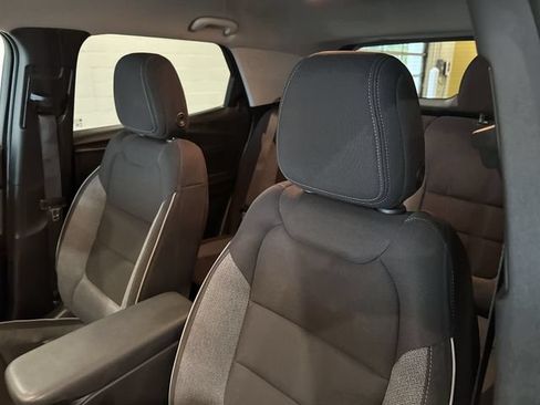 Used 2024 Chevrolet TrailBlazer LT w/ Driver Confidence Package FWD image 12