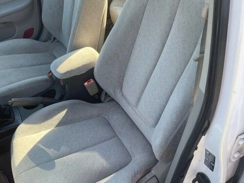 Used 2004 Hyundai Elantra GLS image 16