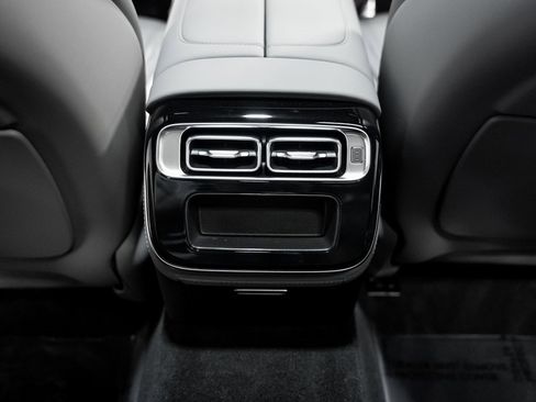 Used 2025 Mercedes-Benz S 63 AMG S image 45