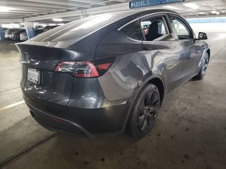 Used 2025 Tesla Model Y Long Range RWD video 2