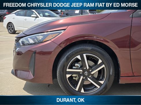 Used 2025 Nissan Sentra SV FWD image 6