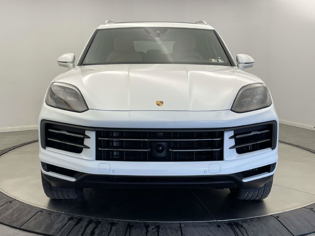 Certified 2024 Porsche Cayenne AWD/4WD image 10
