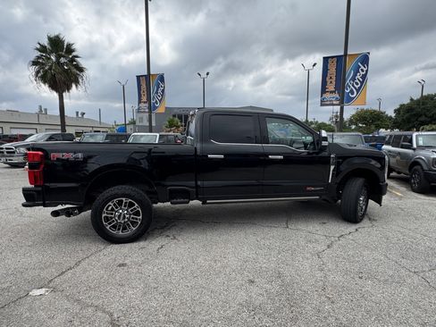Used 2024 Ford F350 Limited w/ FX4 Off-Road Package image 5