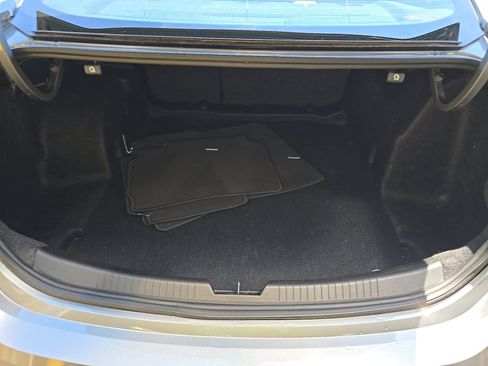 Used 2023 Chevrolet Malibu LT FWD image 23