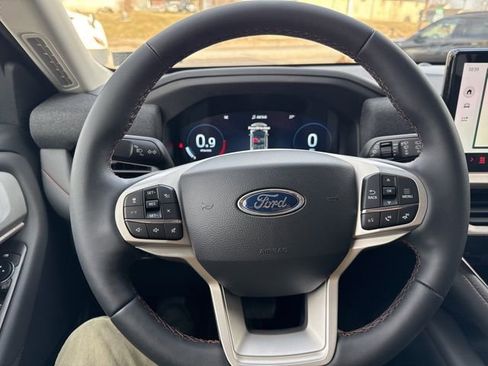 New 2026 Ford Explorer Active w/ Active Comfort Package AWD/4WD image 18