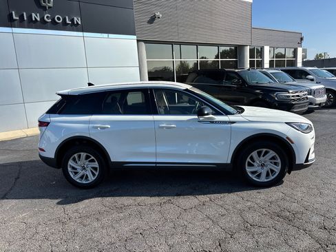 Certified 2023 Lincoln Corsair AWD image 8