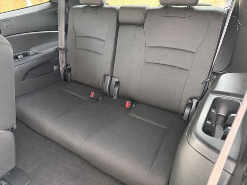 Used 2022 Honda Pilot Sport image 32