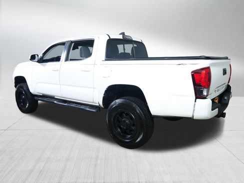 Used 2019 Toyota Tacoma SR w/ SR Convenience Package image 5