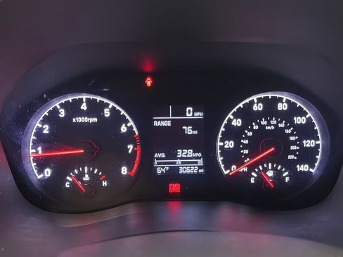 Used 2019 Hyundai Accent SE FWD image 23