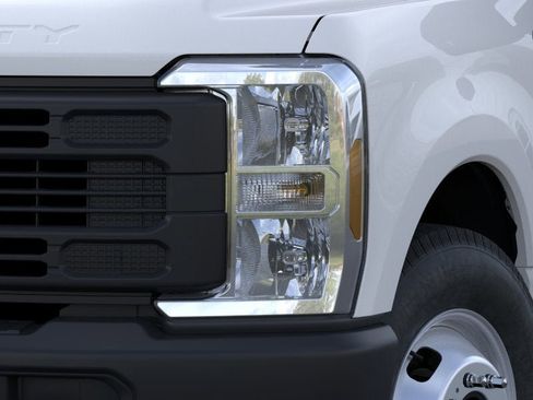 New 2026 Ford F350 XL RWD image 18