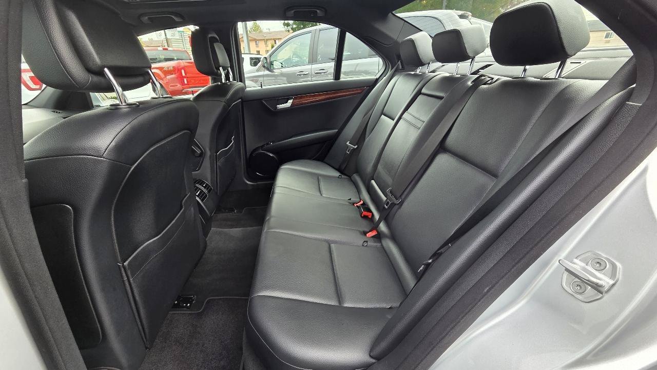 Used 2011 Mercedes-Benz C 300 4MATIC Sedan image 16