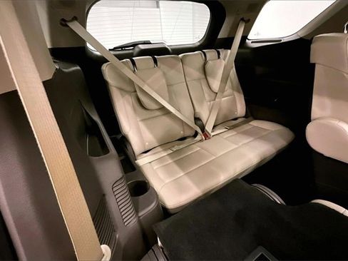 Used 2020 Ford Explorer Platinum w/ Premium Technology Package image 29