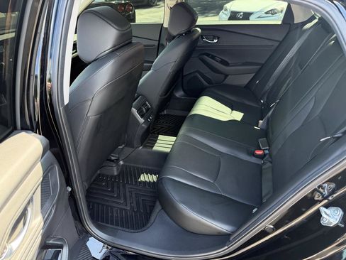 Used 2025 Honda Accord Touring image 12