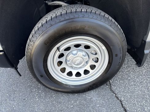 Used 2025 Chevrolet Silverado 1500 W/T w/ WT Convenience Package image 11