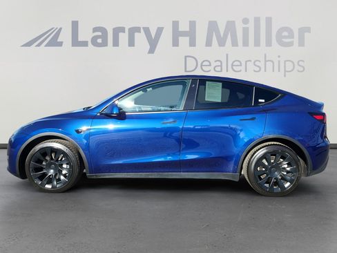 Used 2023 Tesla Model Y Long Range image 2