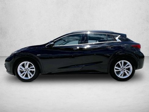 Used 2019 INFINITI QX30 FWD image 6
