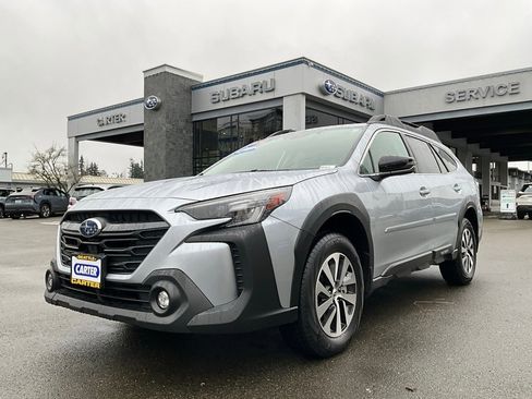 Certified 2025 Subaru Outback Premium image 4