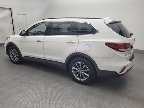 Used 2018 Hyundai Santa Fe SE AWD/4WD image 3