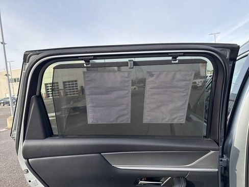 Used 2024 MAZDA CX-90 3.3 Turbo w/ Premium Package image 17