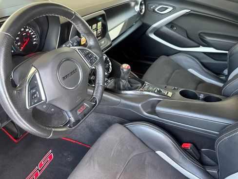 Used 2018 Chevrolet Camaro SS w/ Redline Edition RWD image 11