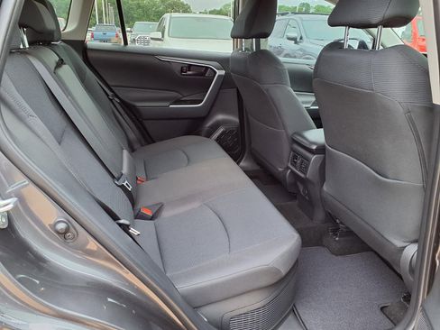 Certified 2024 Toyota RAV4 LE AWD/4WD image 20