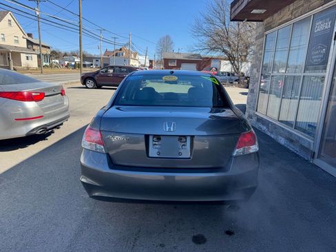 Used 2010 Honda Accord EX-L image 4