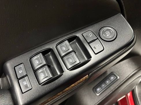 Used 2017 Chevrolet Tahoe LT AWD/4WD image 16