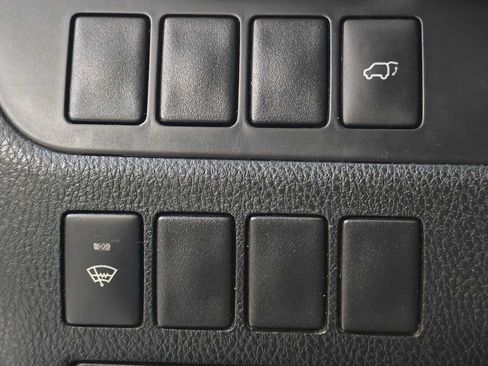 Used 2015 Toyota Highlander XLE AWD/4WD image 18