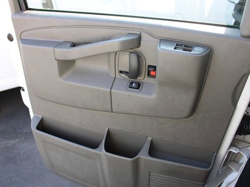 Used 2022 Chevrolet Express 3500 w/ Power Convenience Package image 27