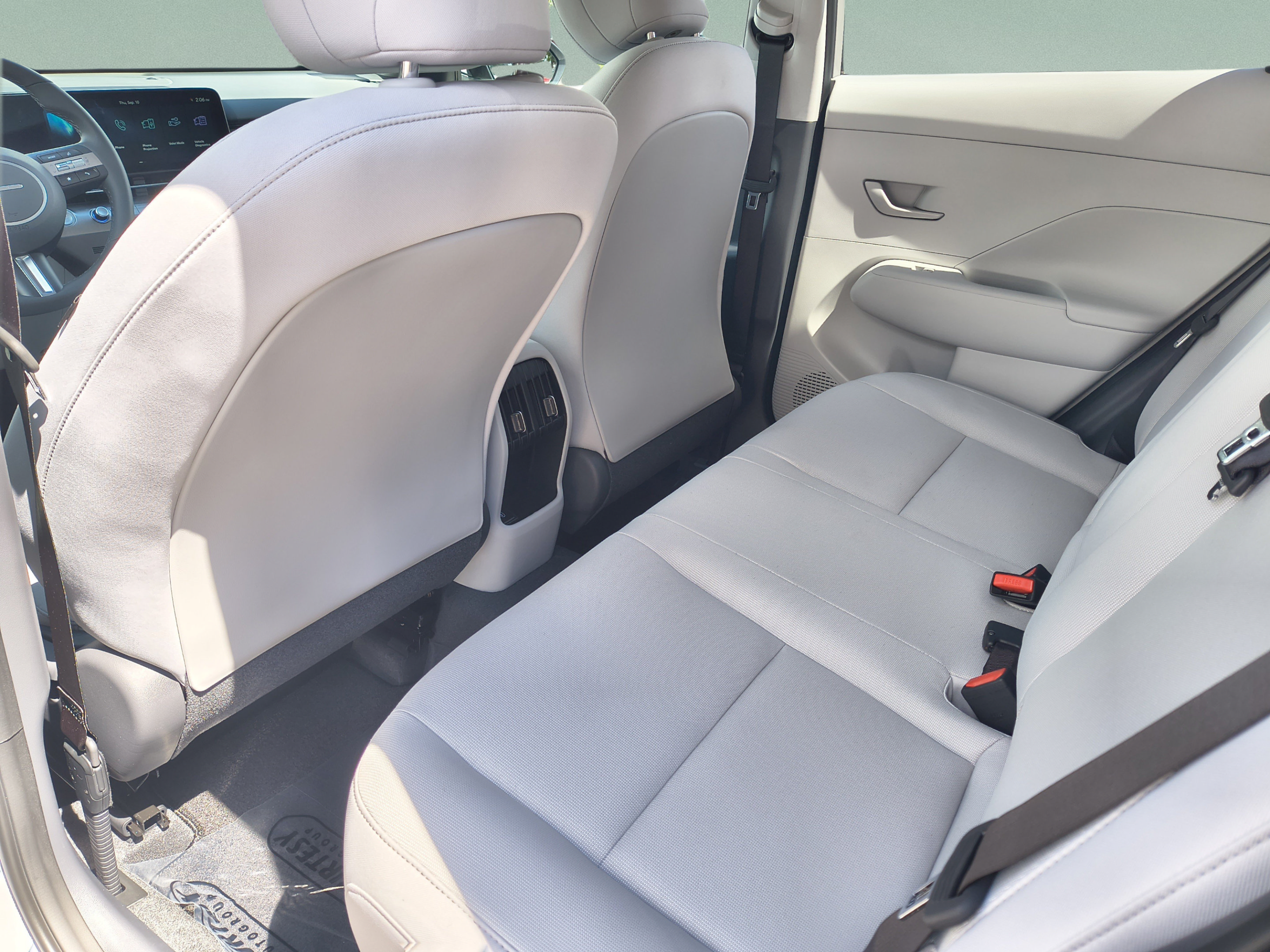 New 2027 Hyundai Kona SEL Sport FWD image 15