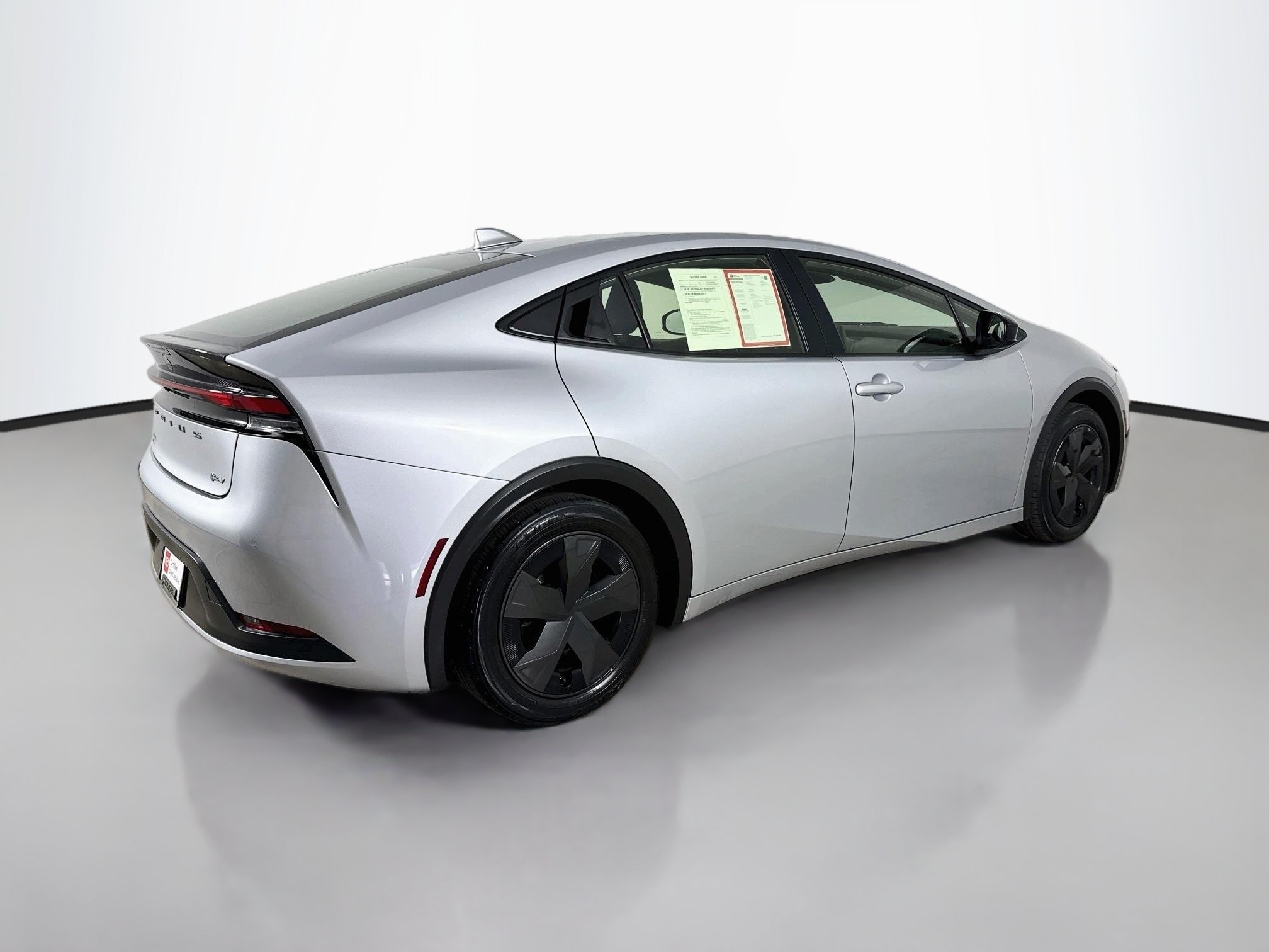 Certified 2025 Toyota Prius LE FWD image 8