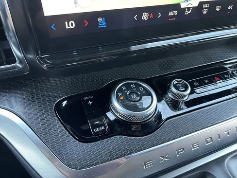 New 2026 Ford Expedition Max Platinum AWD/4WD image 23