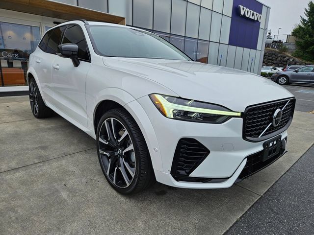 Certified 2023 Volvo XC60 T8 Ultimate w/ Protection Package AWD/4WD image 3