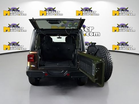 Used 2021 Jeep Wrangler Unlimited Sahara AWD/4WD image 26