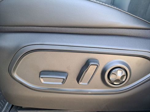 New 2025 Jeep Grand Cherokee L Altitude image 25