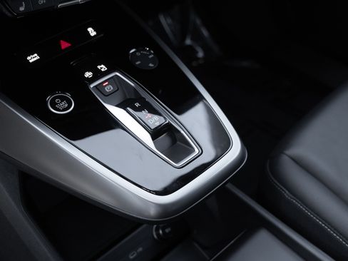 Certified 2024 Audi Q4 e-tron Premium Plus w/ Premium Plus image 18