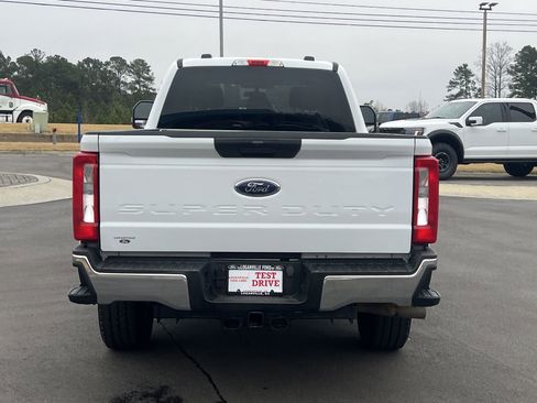 Used 2024 Ford F250 XLT image 23