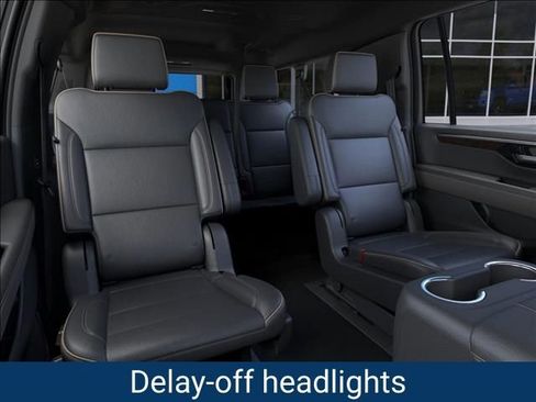 New 2026 Chevrolet Suburban Premier image 19