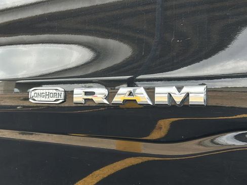 Used 2019 RAM 1500 Limited RWD image 29