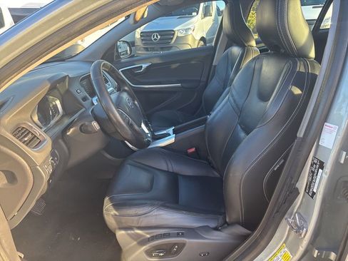 Used 2018 Volvo V60 T5 Dynamic w/ Vision Package AWD/4WD image 43